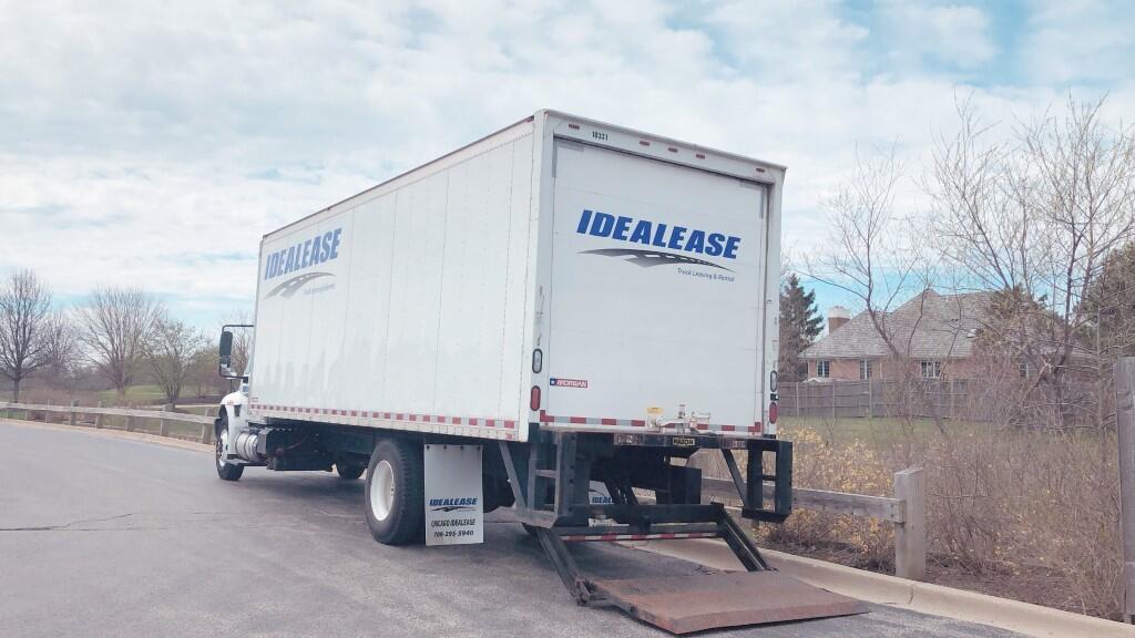  liftgate truck