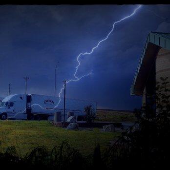lightning_and_truck